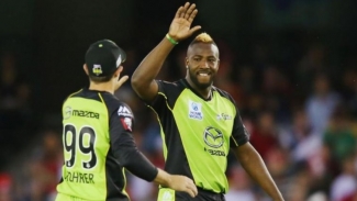 Man-of-the-Match Russell smashes 21-ball 42 as Melbourne Stars registers six-wicket victory over Sydney Thunder