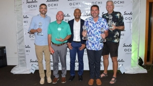 Garth Laird (centre), Sandals Vice President of Trade and Sales, shares a photo opportunity with members of the winning team (from left) Adam Andrerson, Jeremy Lee, David Schutz and David Anderson.