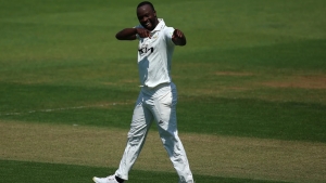 Roach grabs four wickets to leave Brathwaite’s Warwickshire reeling at stumps on day two
