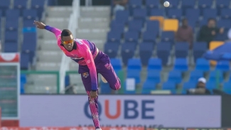 Hat-trick hero Hosein&#039;s five-for leads New York Strikers to Abu Dhabi T10 final