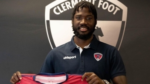 Nicholson joins Ligue 1 side Clermont Foot on loan with option to buy
