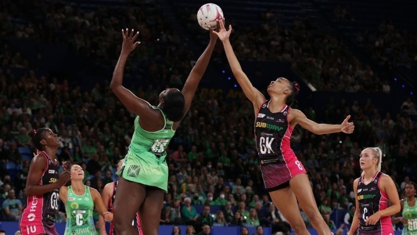 Shamera Sterling slows Jhaniele Fowler down just enough for Adelaide Thunderbirds to edge West Coast Fever 64-63 in Suncorp Super League